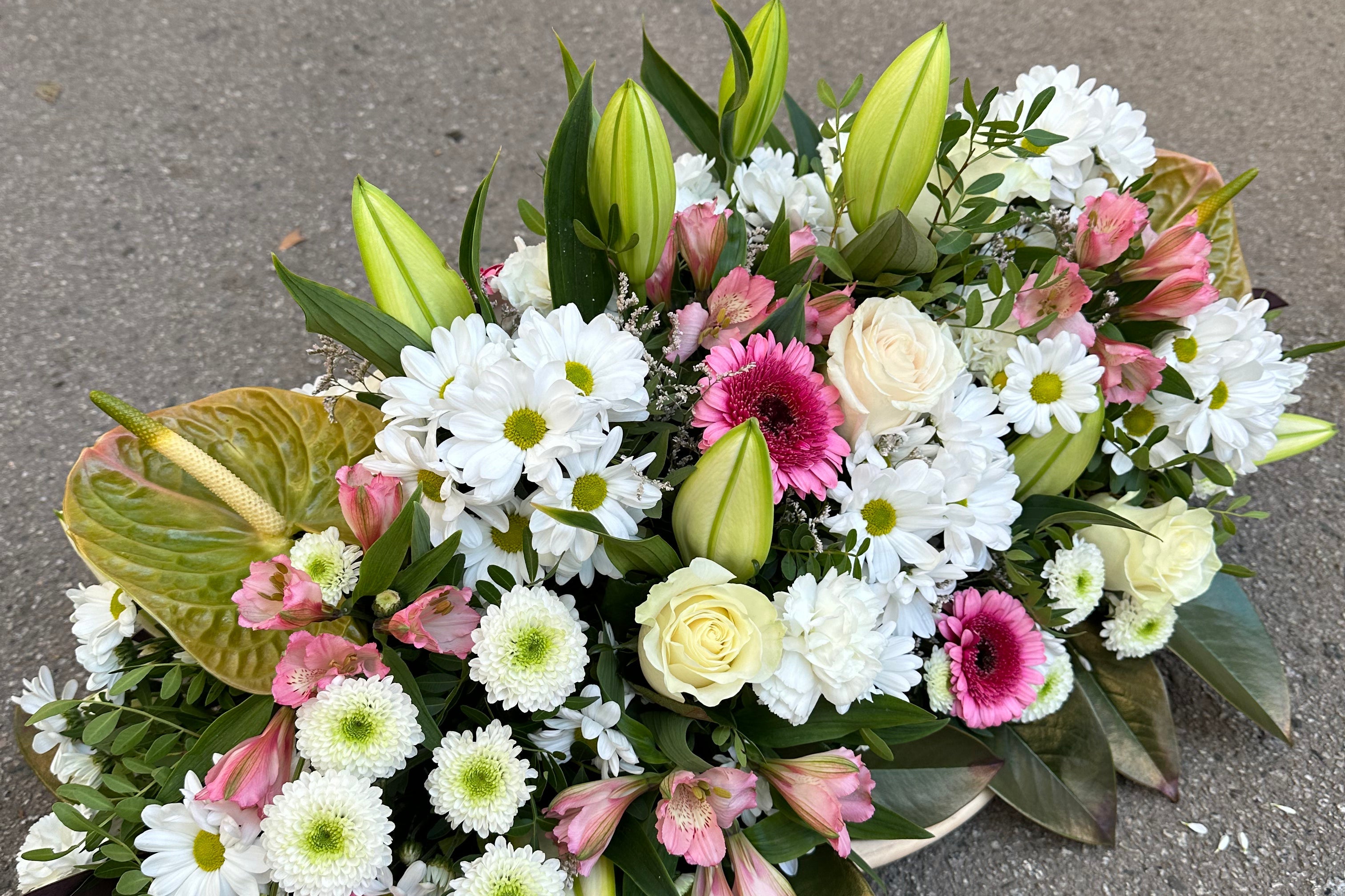 CENTRE DE TAULA BLANC I ROSAT